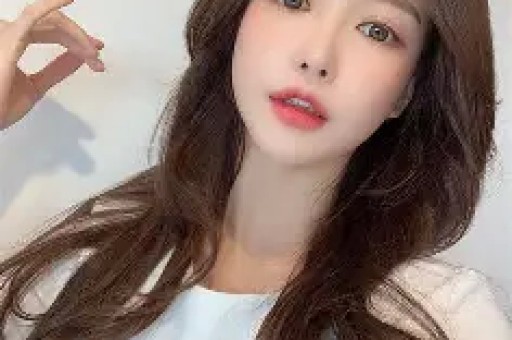 3大瓜！阿雅抄袭赵樱子当三当红小花交往多个老男星 个个离谱